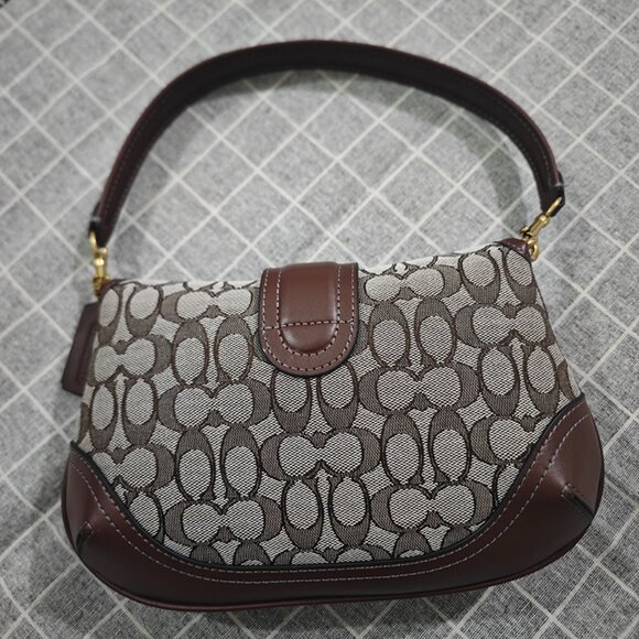 Coach Women's Handbag - Picture 7 of 11